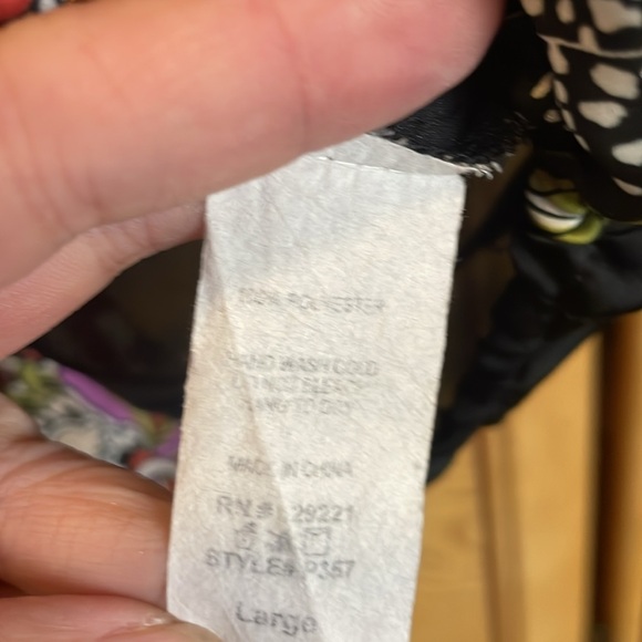 Paula kc multicolor blouse size large - Picture 8 of 9